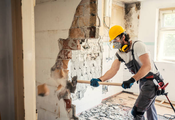 Best Commercial Concrete Contractor  in Highland, IL